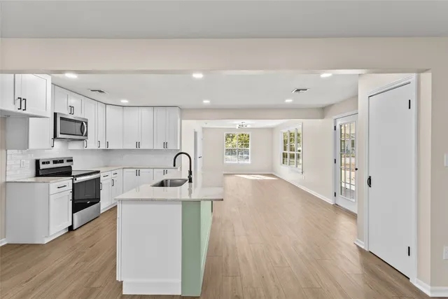 $380,000 | 347 Monroe Street, Giddings, TX 78942