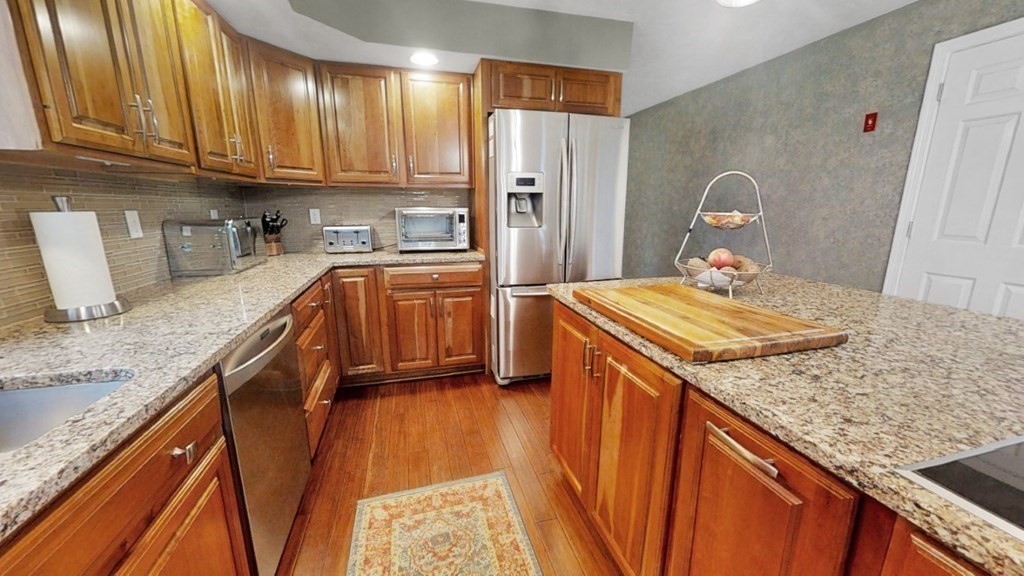 220 South Cross Road Haverhill, MA 01835 - Photo 7 of 42 Gallery Image 7