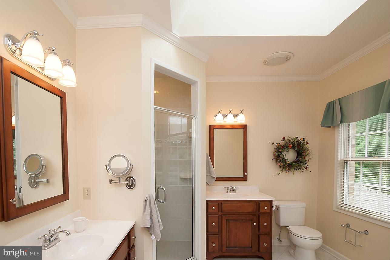 8842 Indian Springs Road Frederick, MD 21702 - Photo 20 of 30 spa bath