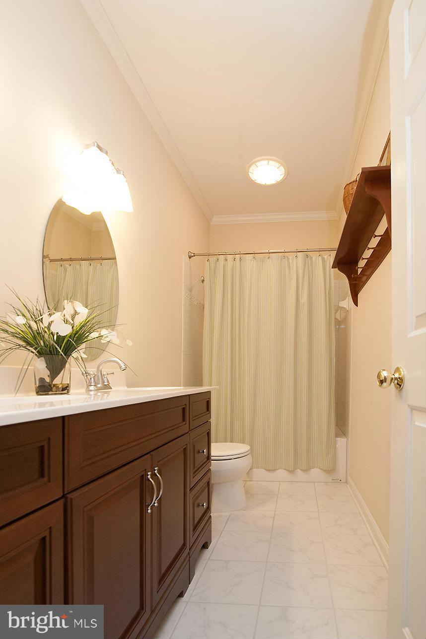 8842 Indian Springs Road Frederick, MD 21702 - Photo 24 of 30 Bath