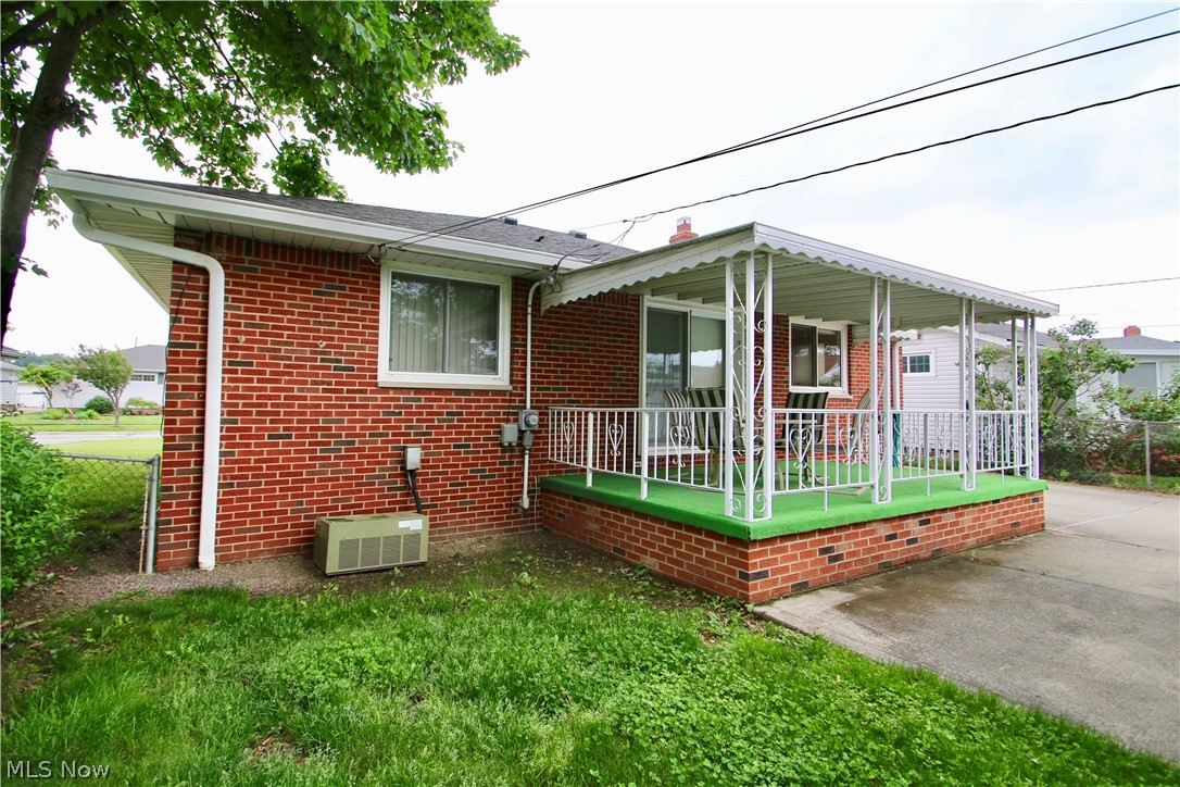 30331 Arnold Road Willowick, OH 44095 - Photo 5 of 34