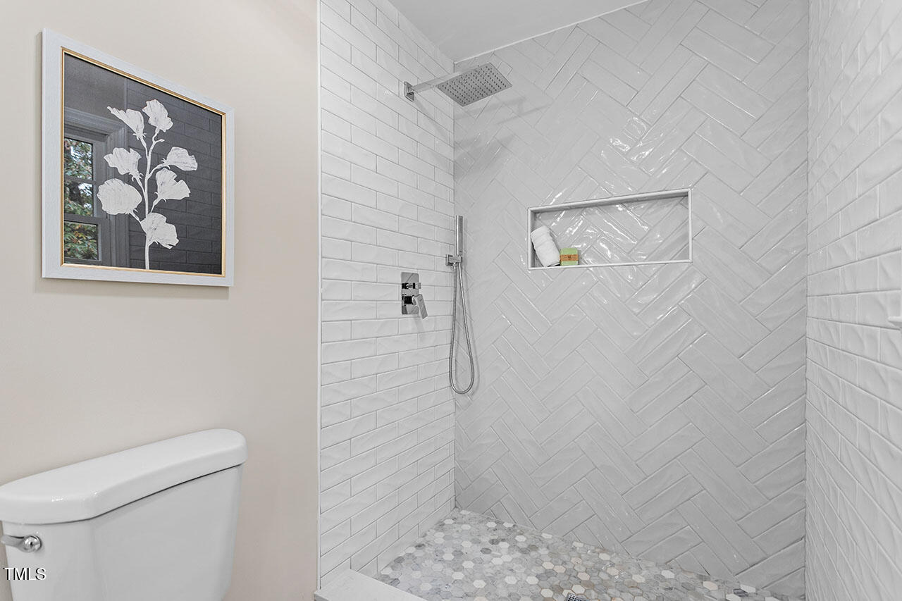 1208 Oakside Court Raleigh, NC 27609 - Photo 25 of 32 1208 Oakside Ct_31