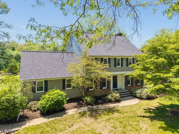 $850,000 | 14 Lexington Road, Annandale, NJ 08801