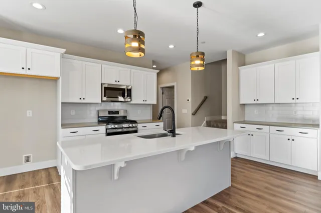 $449,900 | 122 Stickley Drive, Mechanicsburg, PA 17055