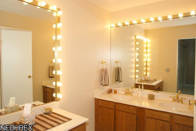 977 Hampton Ridge Drive Akron, OH 44313 - Photo 13 of 21 Gallery Image 13