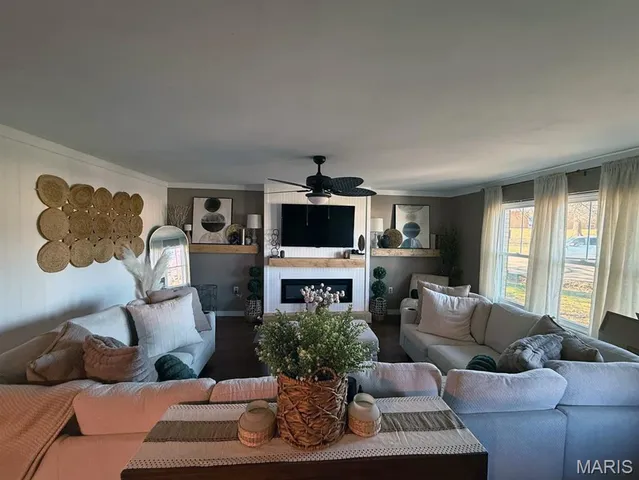 $199,000 | 811 Houston Street, Dexter, MO 63841