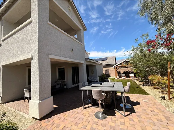$725,000 | 7612 Quail Dust Street, North Las Vegas, NV 89084