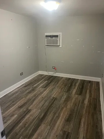 $169,900 | 17056 Burnham Avenue, Lansing, IL 60438