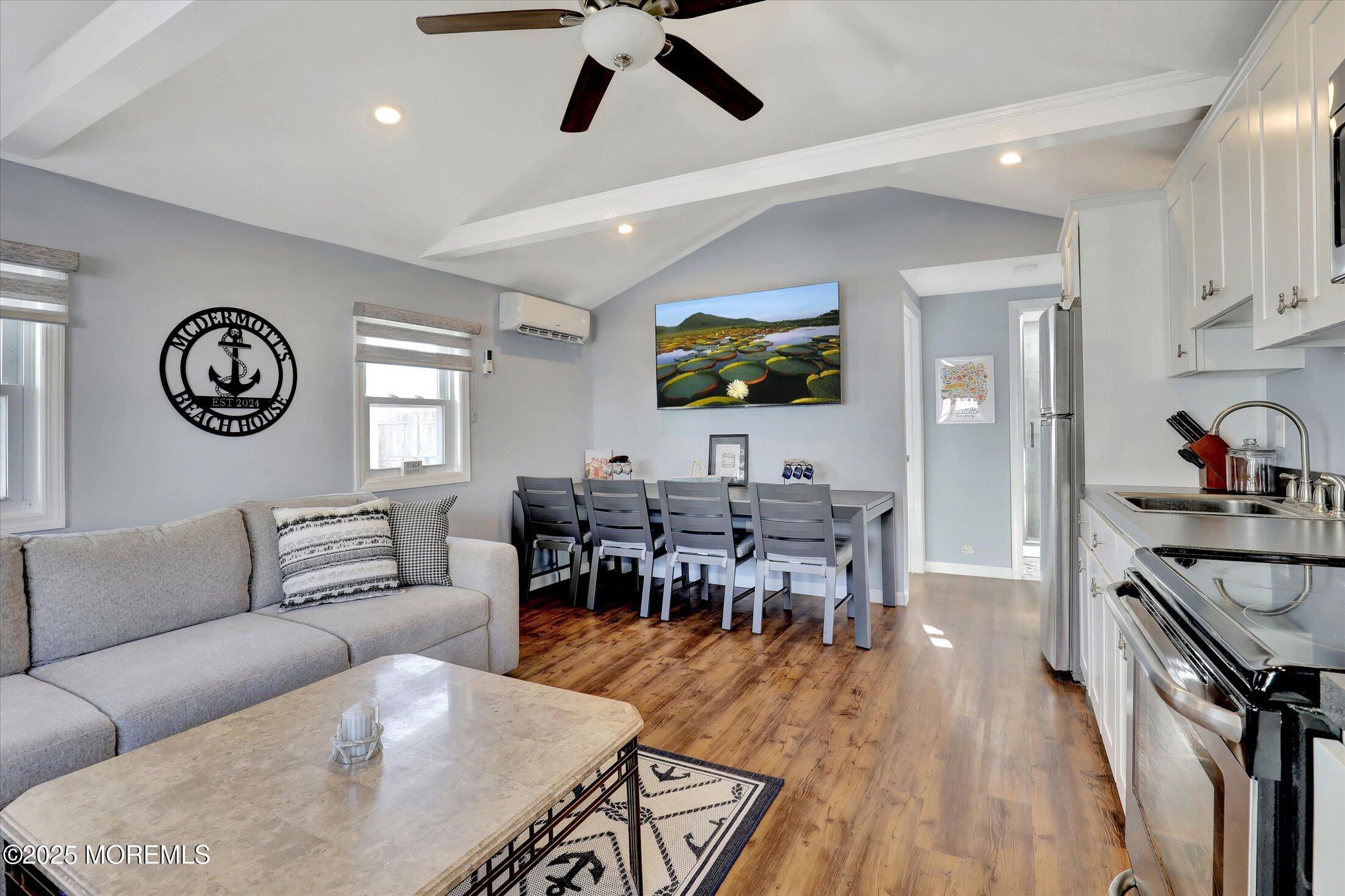 12 West Rutherford Lane Lavallette, NJ 08735 - Photo 17 of 38 12-Family Room