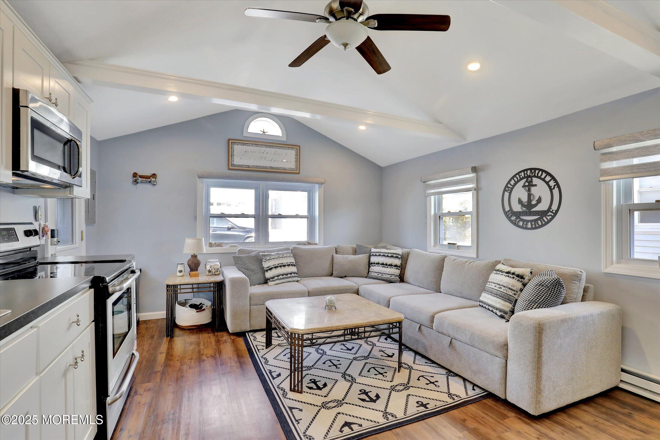 12 West Rutherford Lane Lavallette, NJ 08735 - Photo 18 of 38 14-Family Room