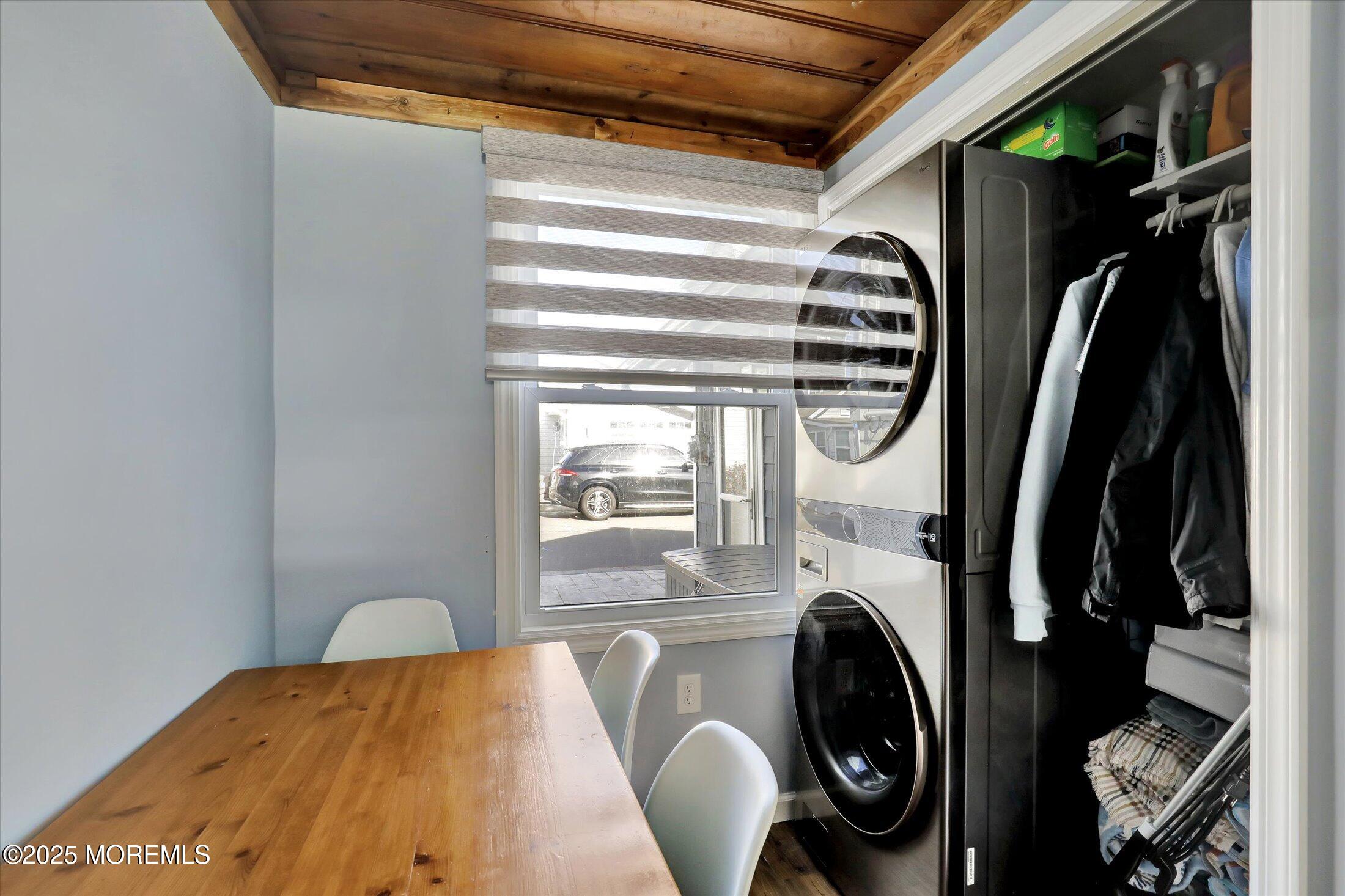 12 West Rutherford Lane Lavallette, NJ 08735 - Photo 36 of 38 33-Laundry