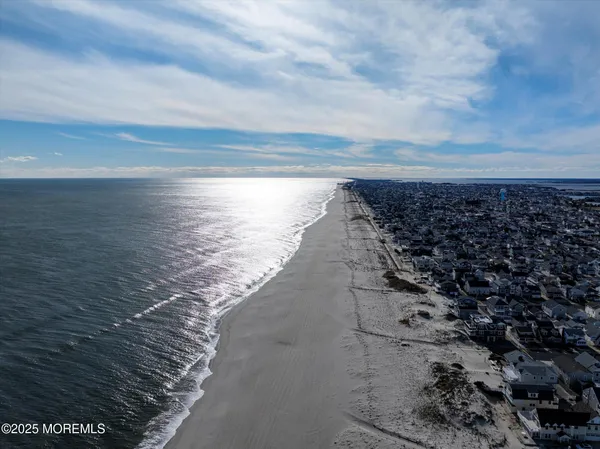 $574,900 | 12 West Rutherford Lane, Lavallette, NJ 08735