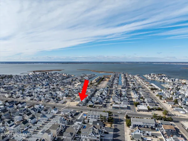 $574,900 | 12 West Rutherford Lane, Lavallette, NJ 08735