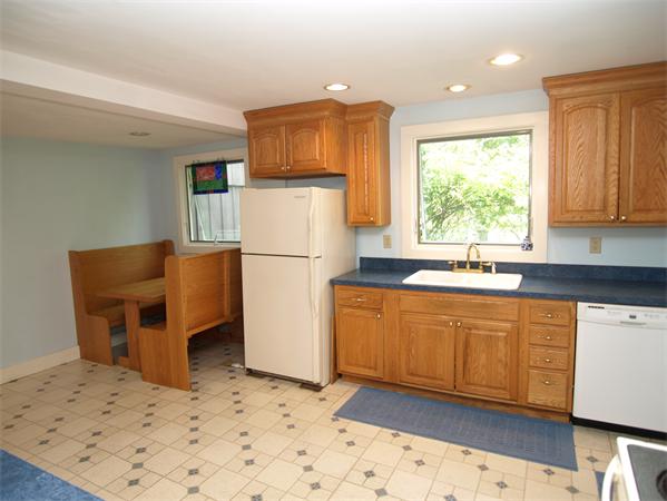 141 Old Common Road Lancaster, MA 01523 - Photo 9 of 23