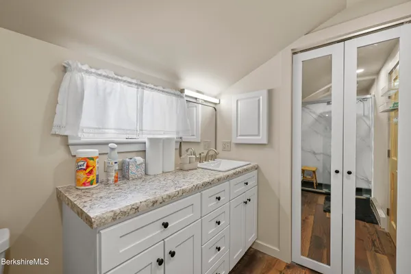 $2,300 | 18-1 Morgan Street, Unit 1, Lenox, MA 01240