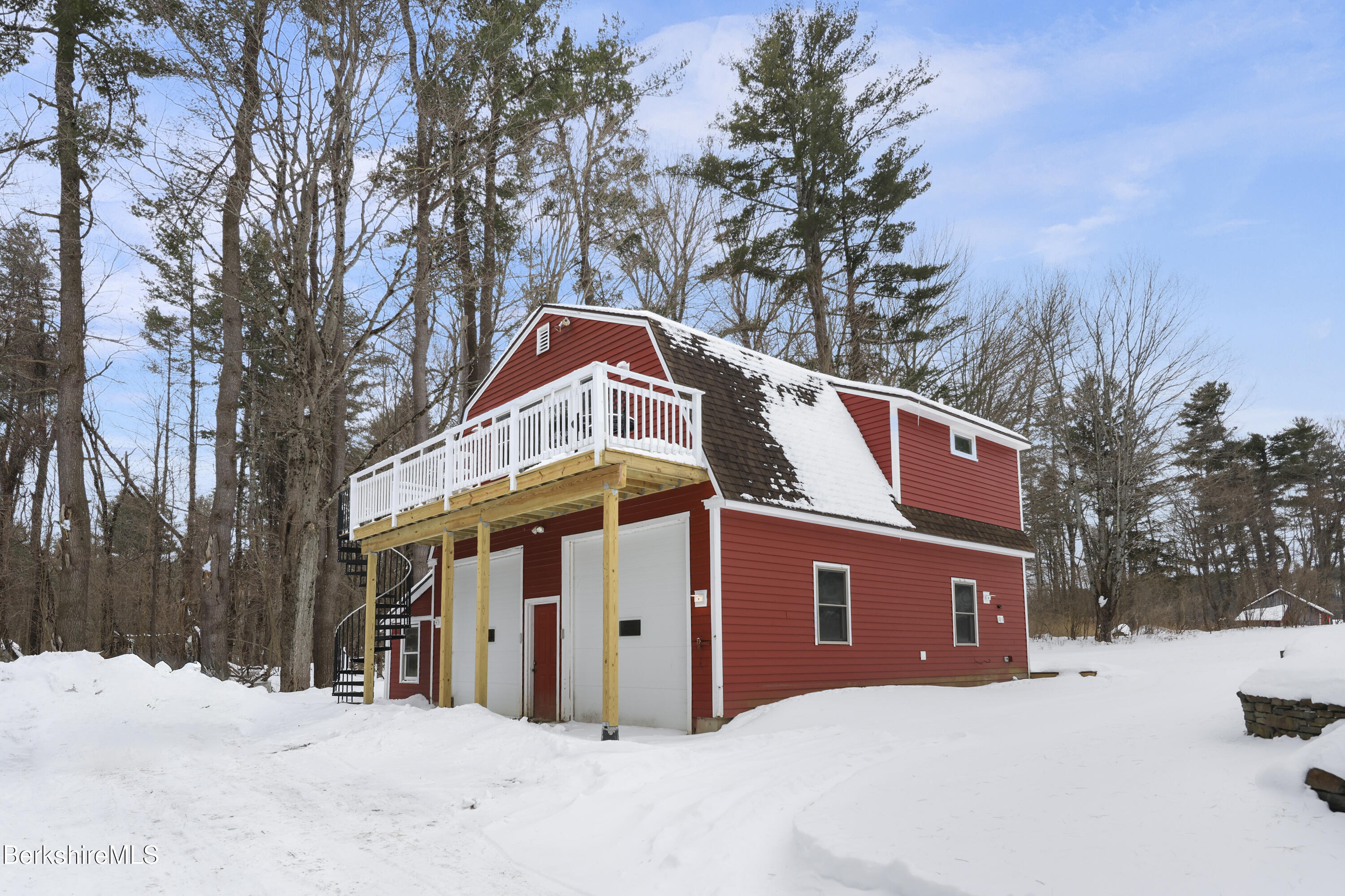 18-1 Morgan Street, Unit 1 Lenox, MA 01240 - Photo 3 of 22 2