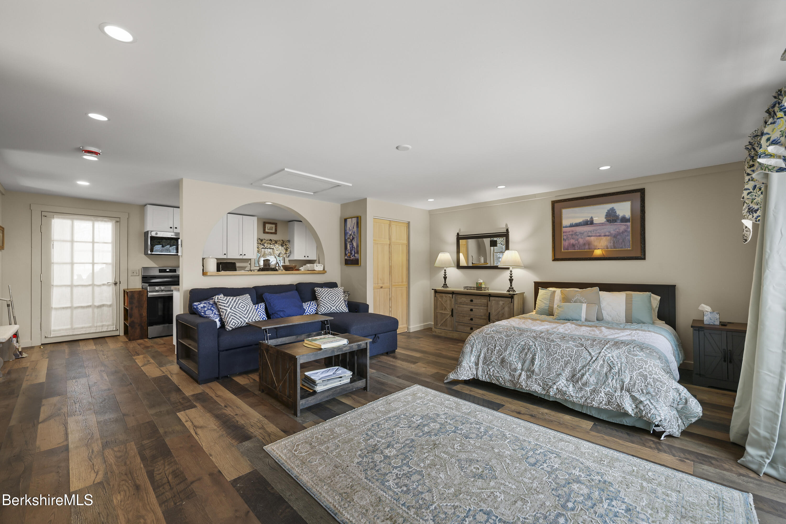 18-1 Morgan Street, Unit 1 Lenox, MA 01240 - Photo 7 of 22 7