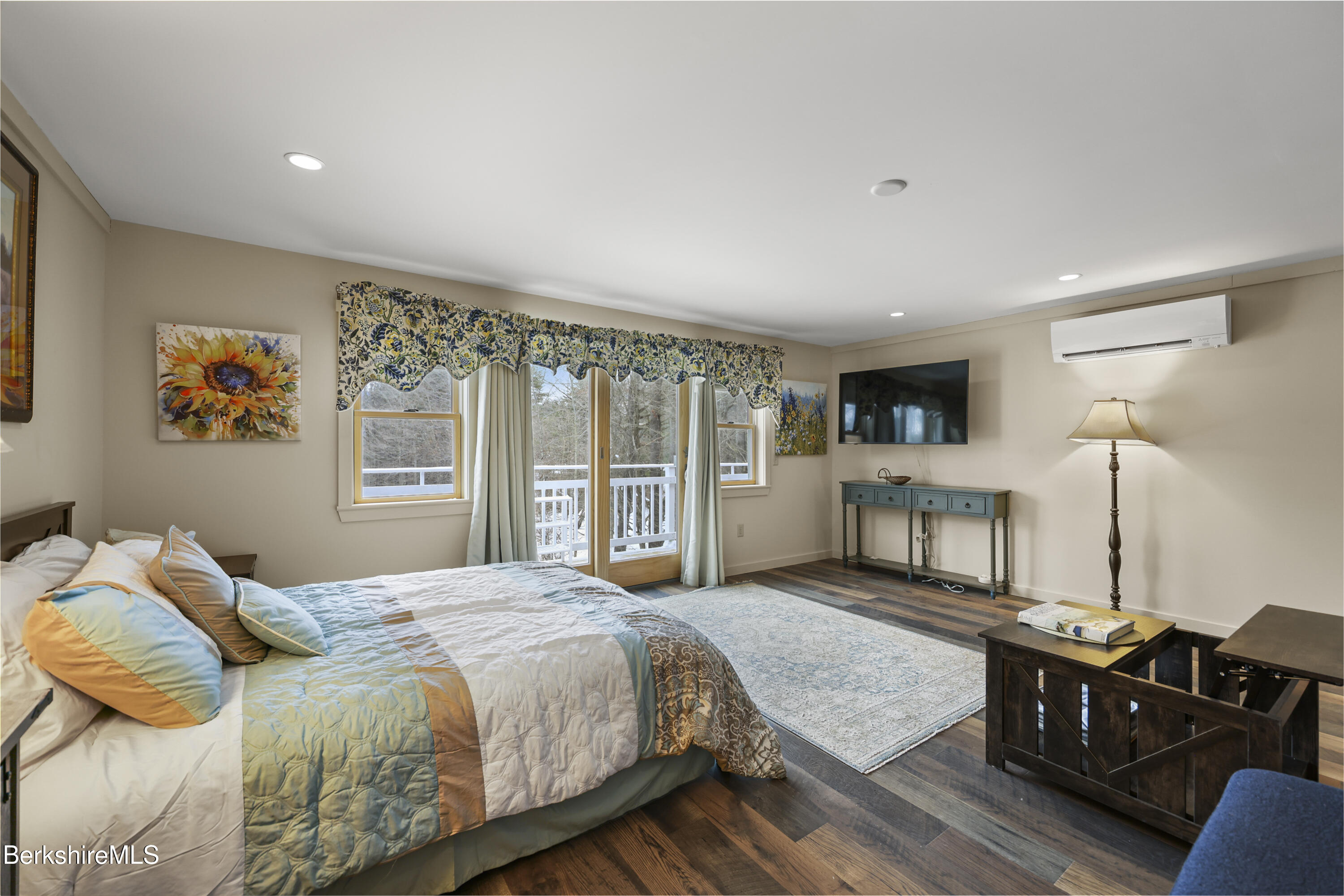 18-1 Morgan Street, Unit 1 Lenox, MA 01240 - Photo 9 of 22 9