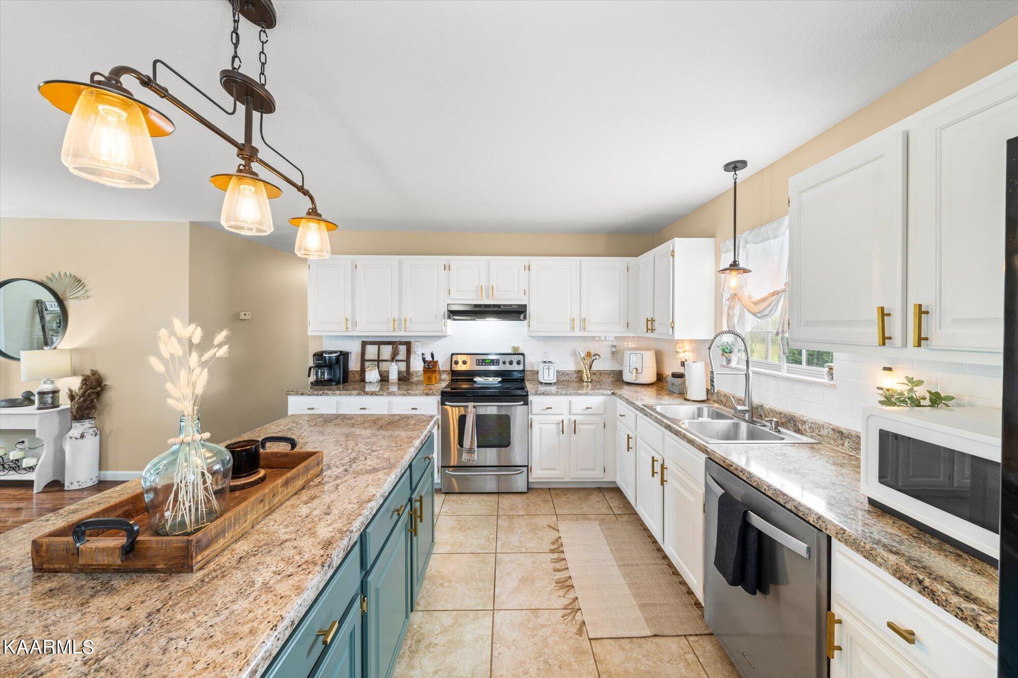 196 Lees Chapel Road Sweetwater, TN 37874 - Photo 10 of 29 10-196-Lees-Chapel-Rd-Sweetwater-TN-10