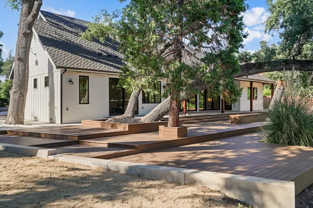 $1,999,000 | 2025 West Lincoln Road, Stockton, CA 95207