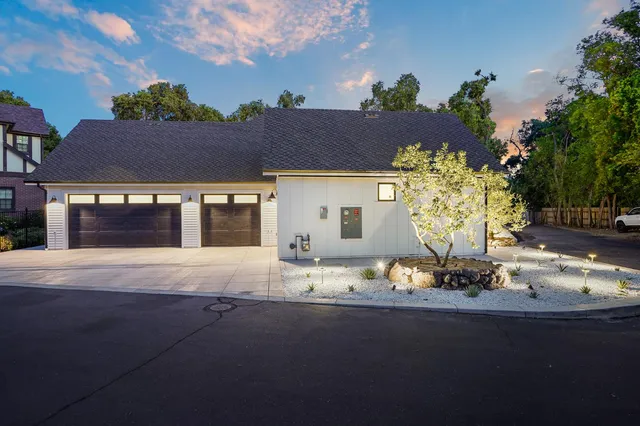 $1,999,000 | 2025 West Lincoln Road, Stockton, CA 95207