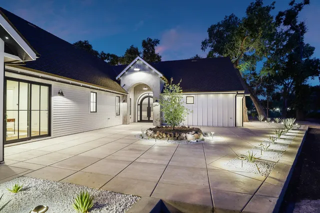 $1,999,000 | 2025 West Lincoln Road, Stockton, CA 95207