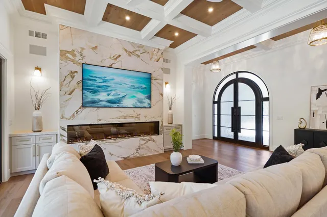 $1,999,000 | 2025 West Lincoln Road, Stockton, CA 95207