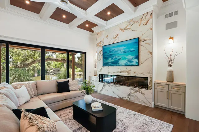 $1,999,000 | 2025 West Lincoln Road, Stockton, CA 95207