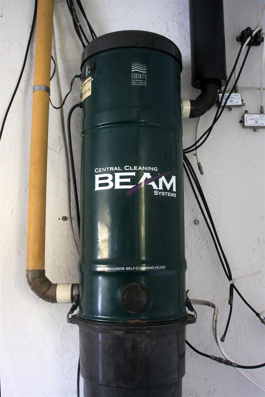2122 Palmetto Road West Palm Beach, FL 33406 - Photo 34 of 34 Central Vac system in working order.