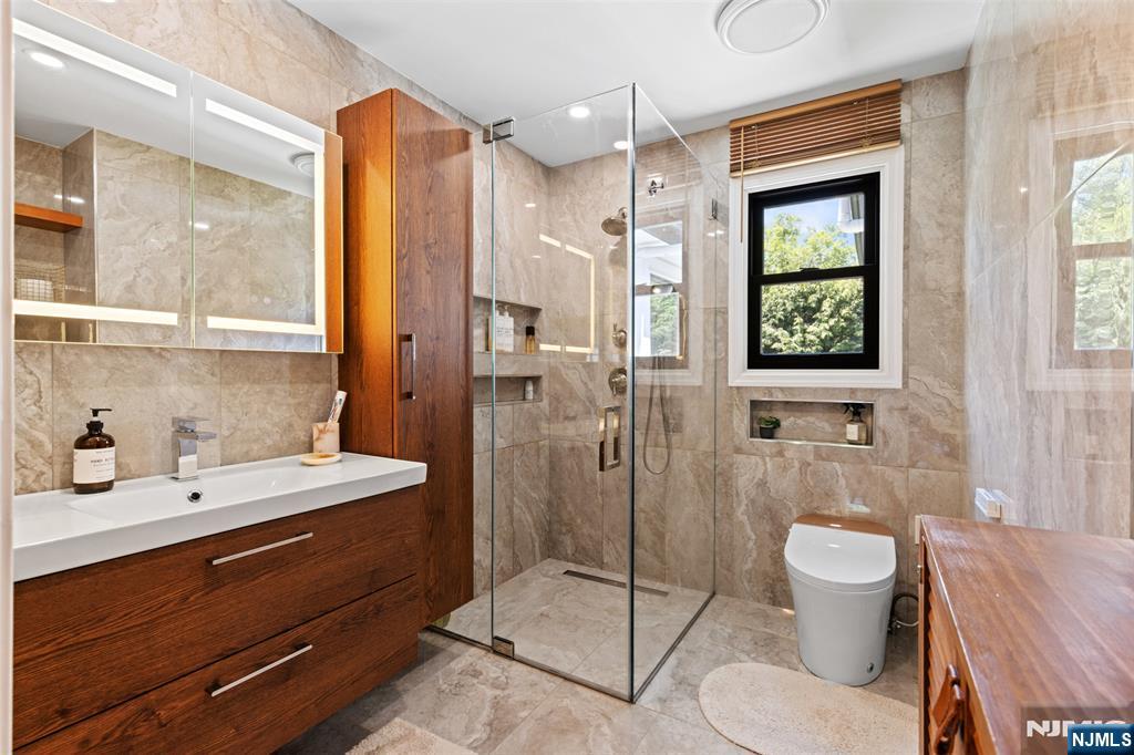 502 Closter Dock Road Closter, NJ 07624 - Photo 26 of 47