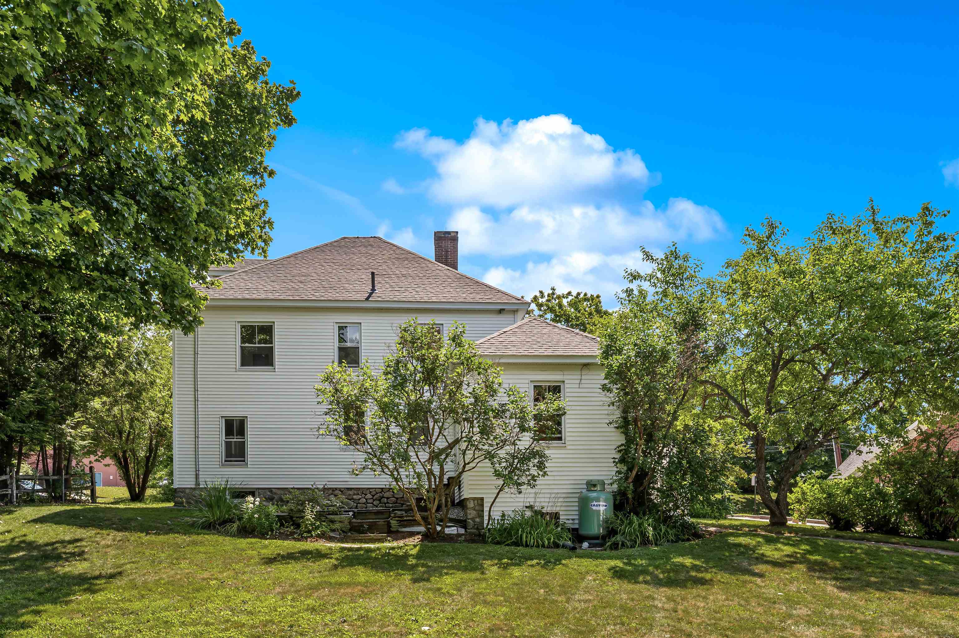 27 Seamans Road New London, NH 03257 - Photo 52 of 60 Gallery Image 52