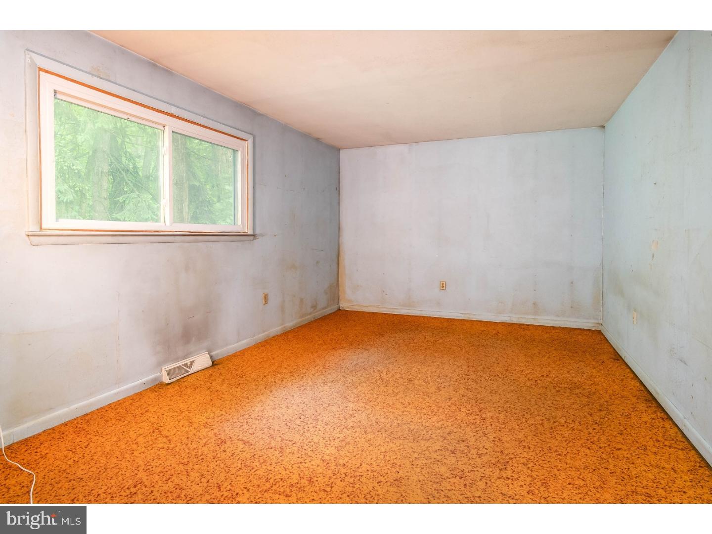 19 Petsch Road Reading, PA 19606 - Photo 8 of 19 a view of empty room with window