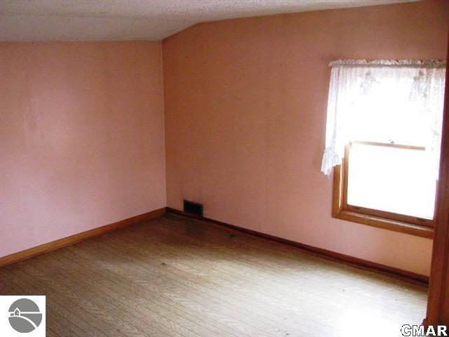11596 South Barry Road Bannister, MI 48807 - Photo 7 of 15 1768450-6.JPG
