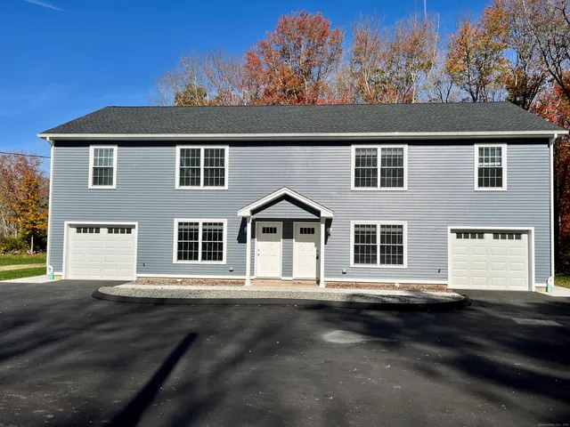 $2,800 | 481 Norwich Avenue, Unit R, Colchester, CT 06415