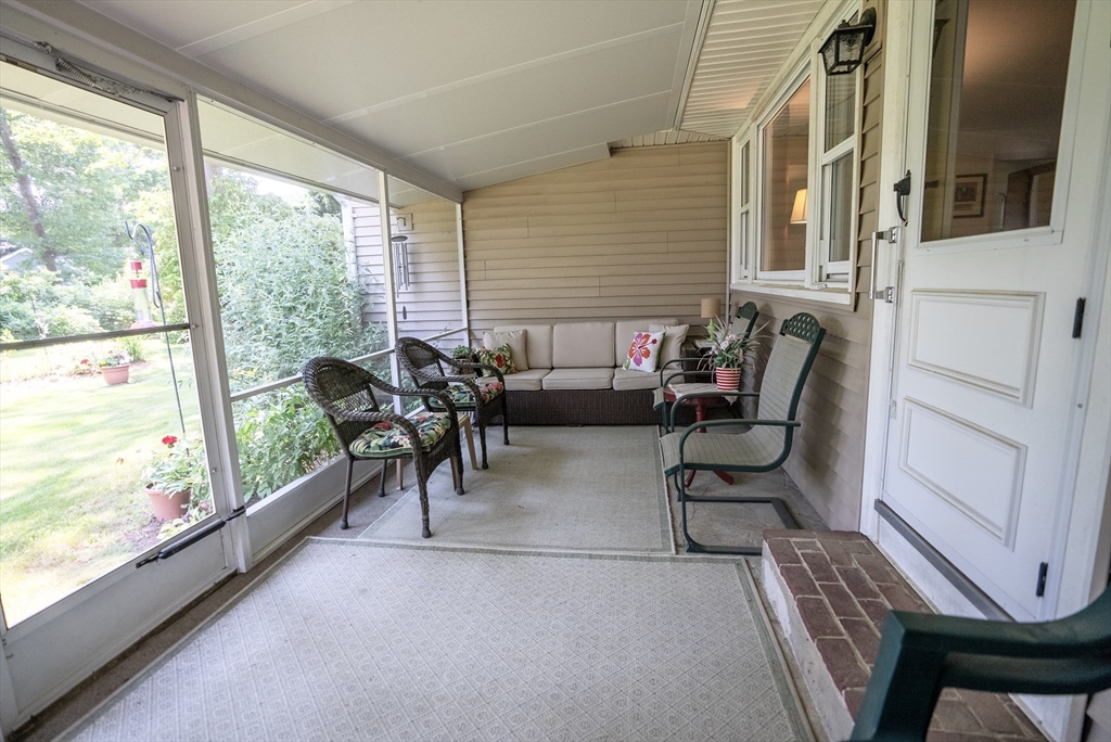 30 Gardner Road Easton, MA 02356 - Photo 10 of 41 Gallery Image 10