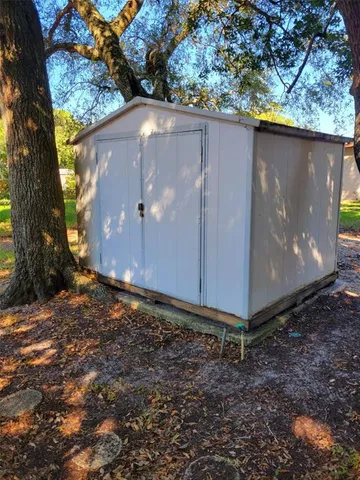 $2,300 | 550 Pent Street, Tarpon Springs, FL 34689