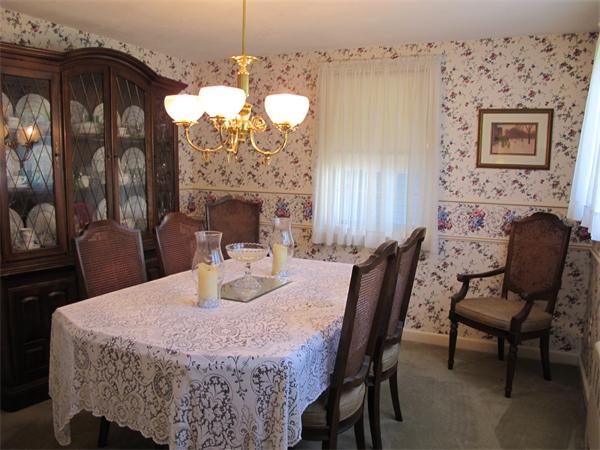 8 Oxbow Road Lexington, MA 02421 - Photo 3 of 16