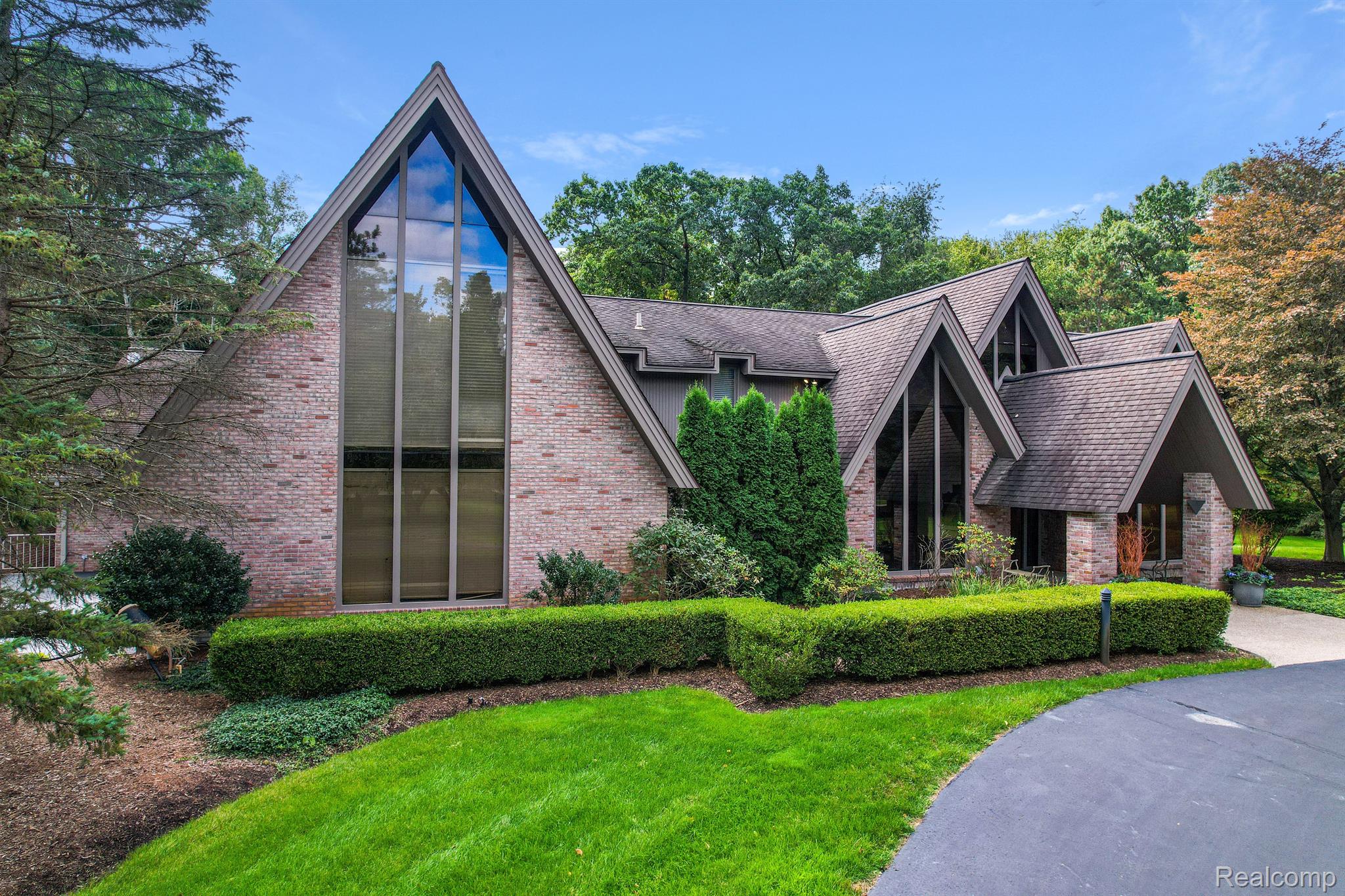 26025 Woodlore Road Franklin, MI 48025 - Photo 47 of 49 Gallery Image 47