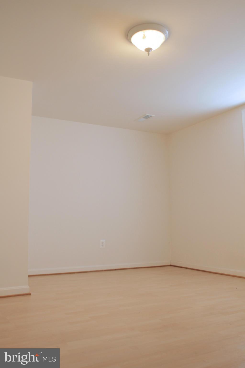 14727 Blanton Road Silver Spring, MD 20905 - Photo 11 of 27 Bedroom