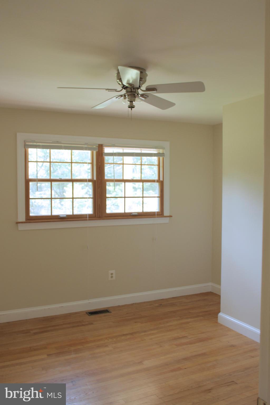 14727 Blanton Road Silver Spring, MD 20905 - Photo 15 of 27 Family Room