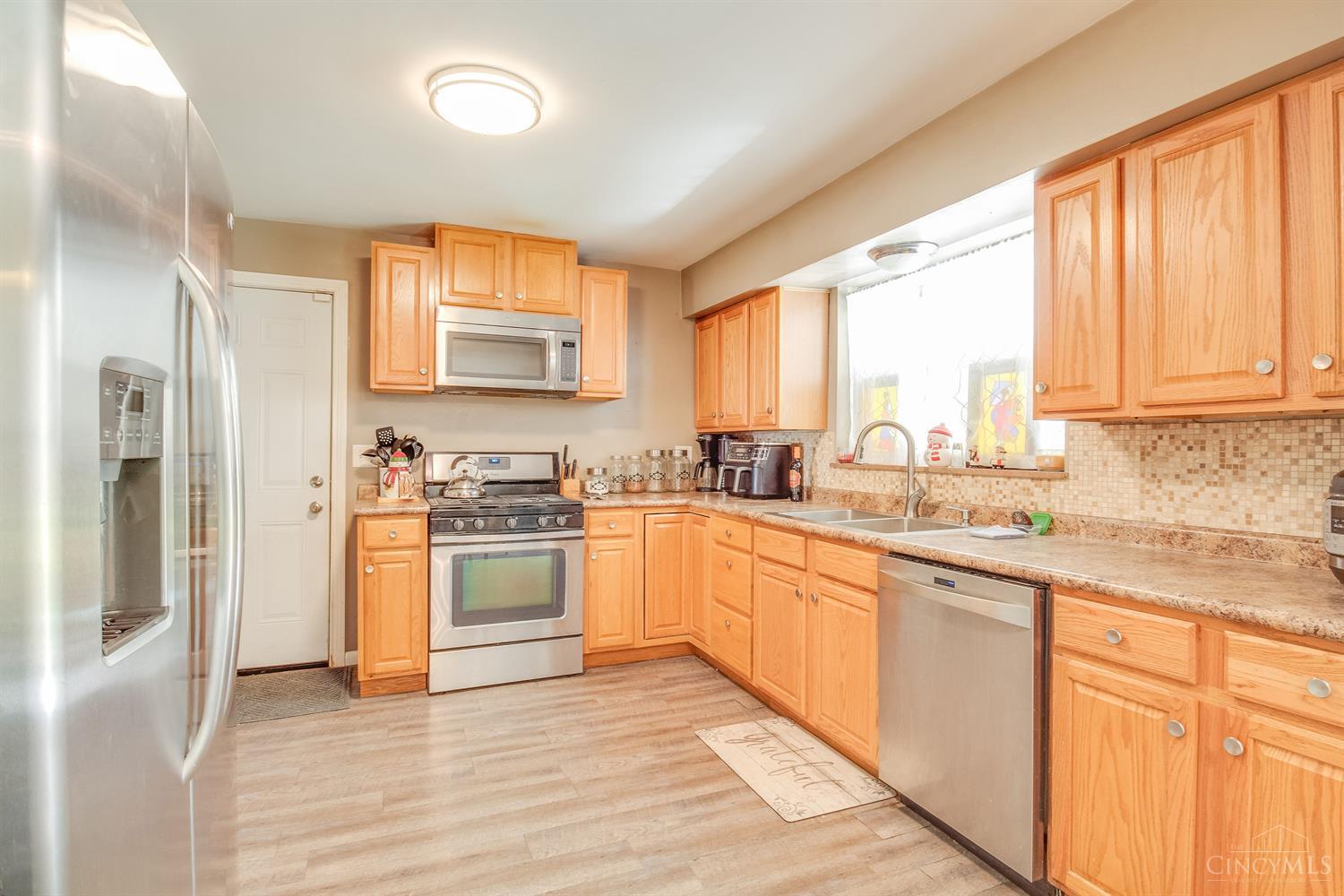 4506 Schoolhouse Road Batavia, OH 45103 - Photo 10 of 32 Gallery Image 10