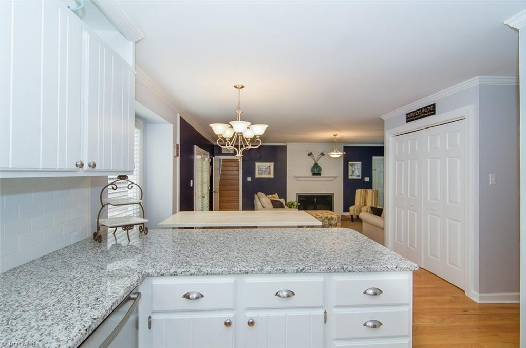 1507 Heathcliff Road High Point, NC 27262 - Photo 12 of 30 Gallery Image 12