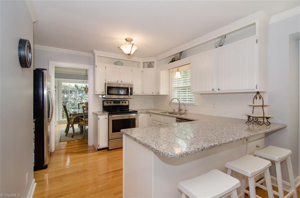 1507 Heathcliff Road High Point, NC 27262 - Photo 13 of 30 Gallery Image 13