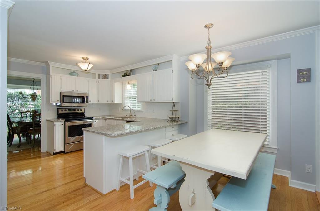 1507 Heathcliff Road High Point, NC 27262 - Photo 5 of 30 Gallery Image 5