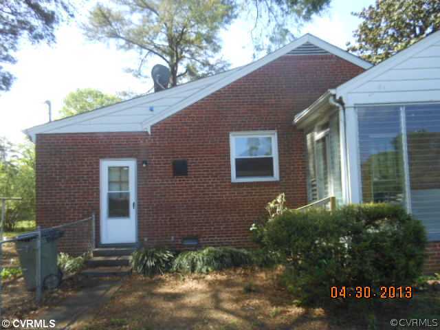 5225 Weatherford Road Richmond, VA 23224 - Photo 2 of 8 Exterior Front