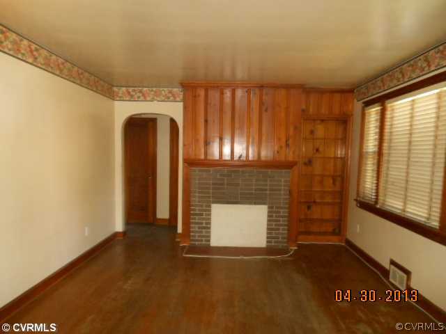 5225 Weatherford Road Richmond, VA 23224 - Photo 3 of 8 Exterior Front