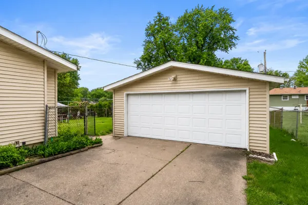 $179,900 | 5110 Warren Street, Davenport, IA 52806