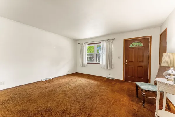 $179,900 | 5110 Warren Street, Davenport, IA 52806