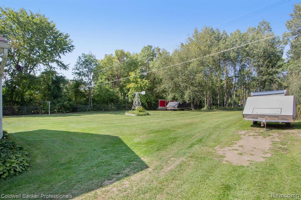 3576 Hunt Road Lapeer, MI 48446 - Photo 33 of 39