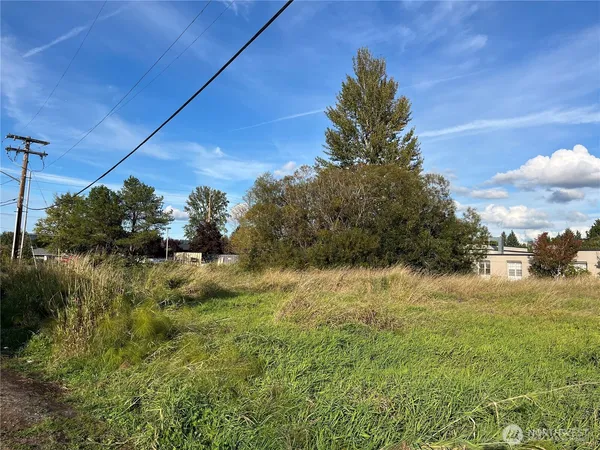$200,000 | 1215 9th Street Southeast, Puyallup, WA 98372